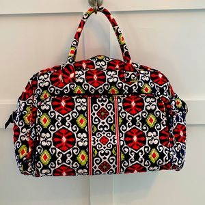 Vera Bradley weekender bag in Sun Valley- new without tags
